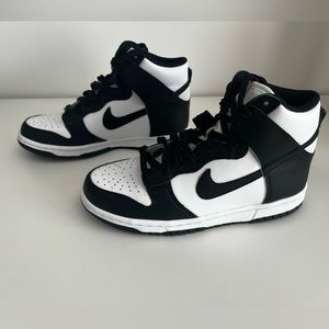 Nike Dunk High Black and White